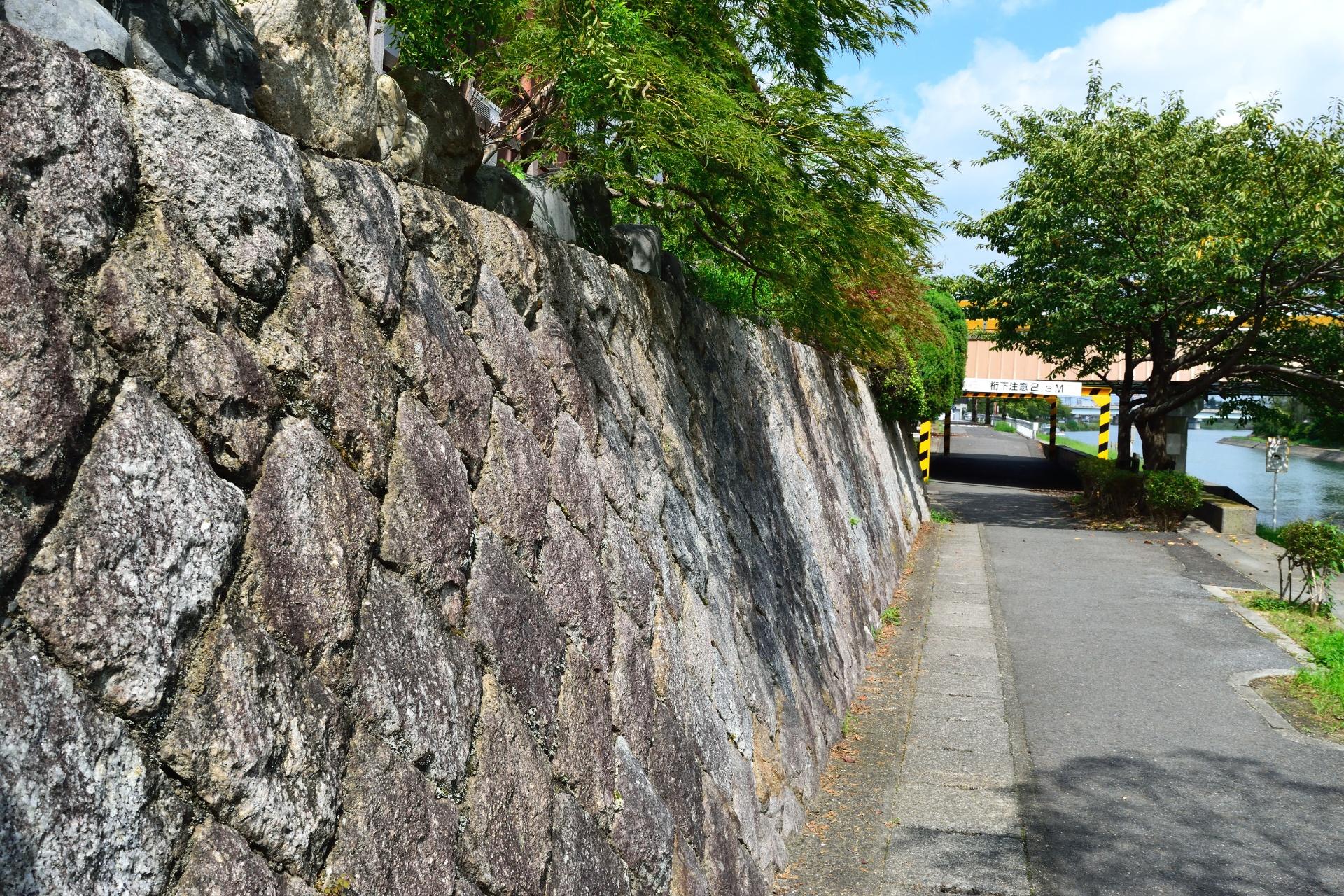 石積みの専門施工 | 福岡県北九州の擁壁なら有限会社光洋プラン